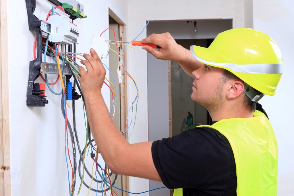 Benefits of Hiring Licensed Electrician